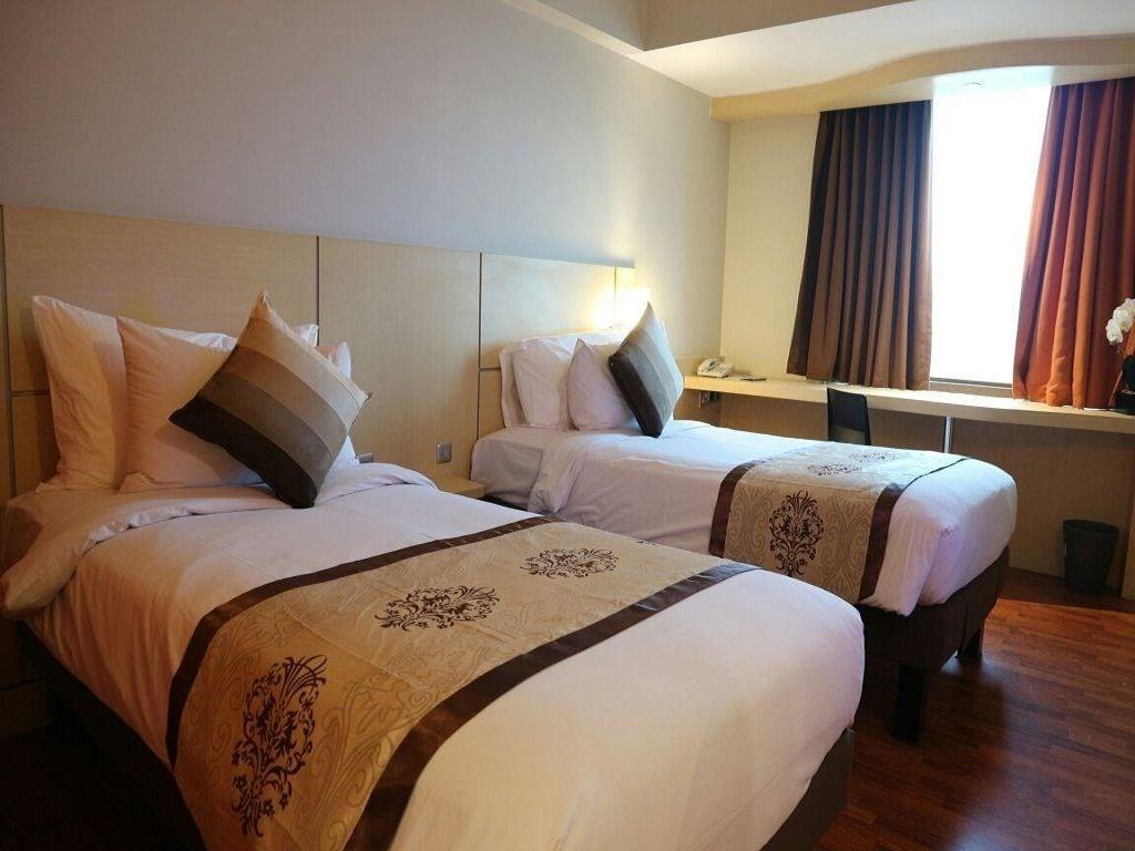 Hotel Horison Arcadia Mangga Dua Yakarta Exterior foto