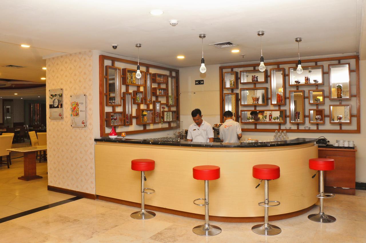 Hotel Horison Arcadia Mangga Dua Yakarta Exterior foto