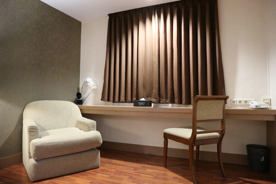 Hotel Horison Arcadia Mangga Dua Yakarta Exterior foto