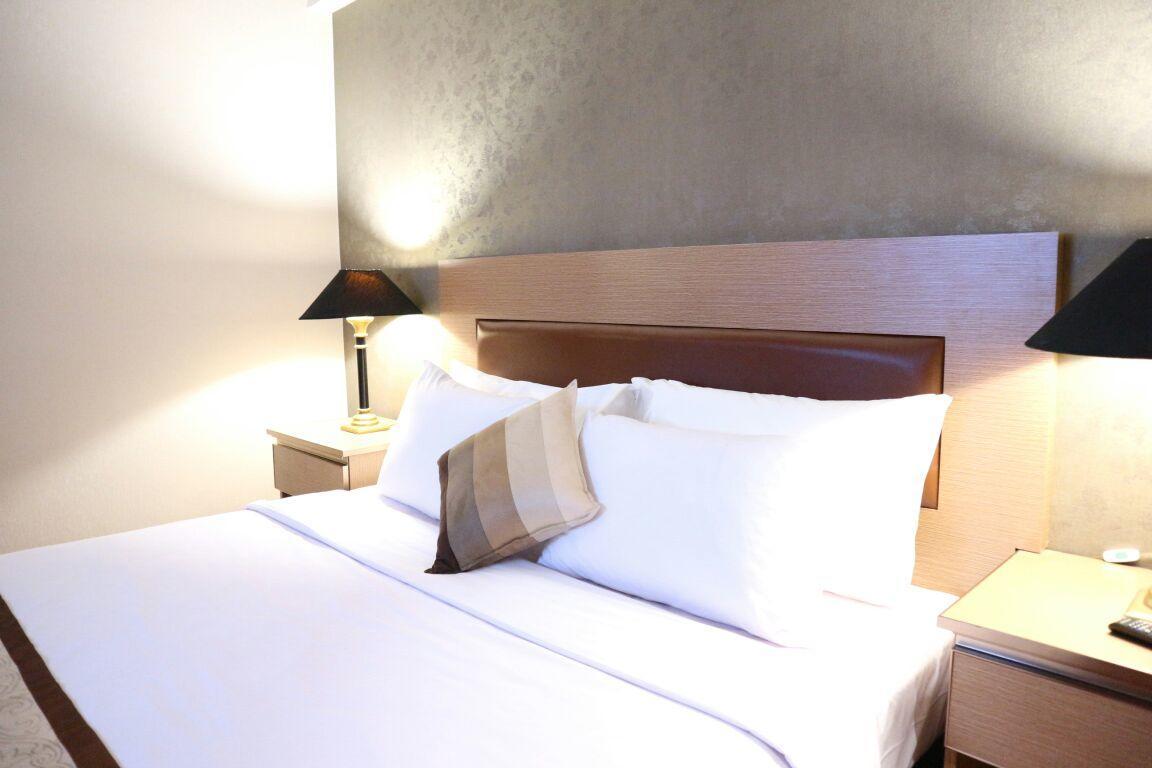 Hotel Horison Arcadia Mangga Dua Yakarta Exterior foto