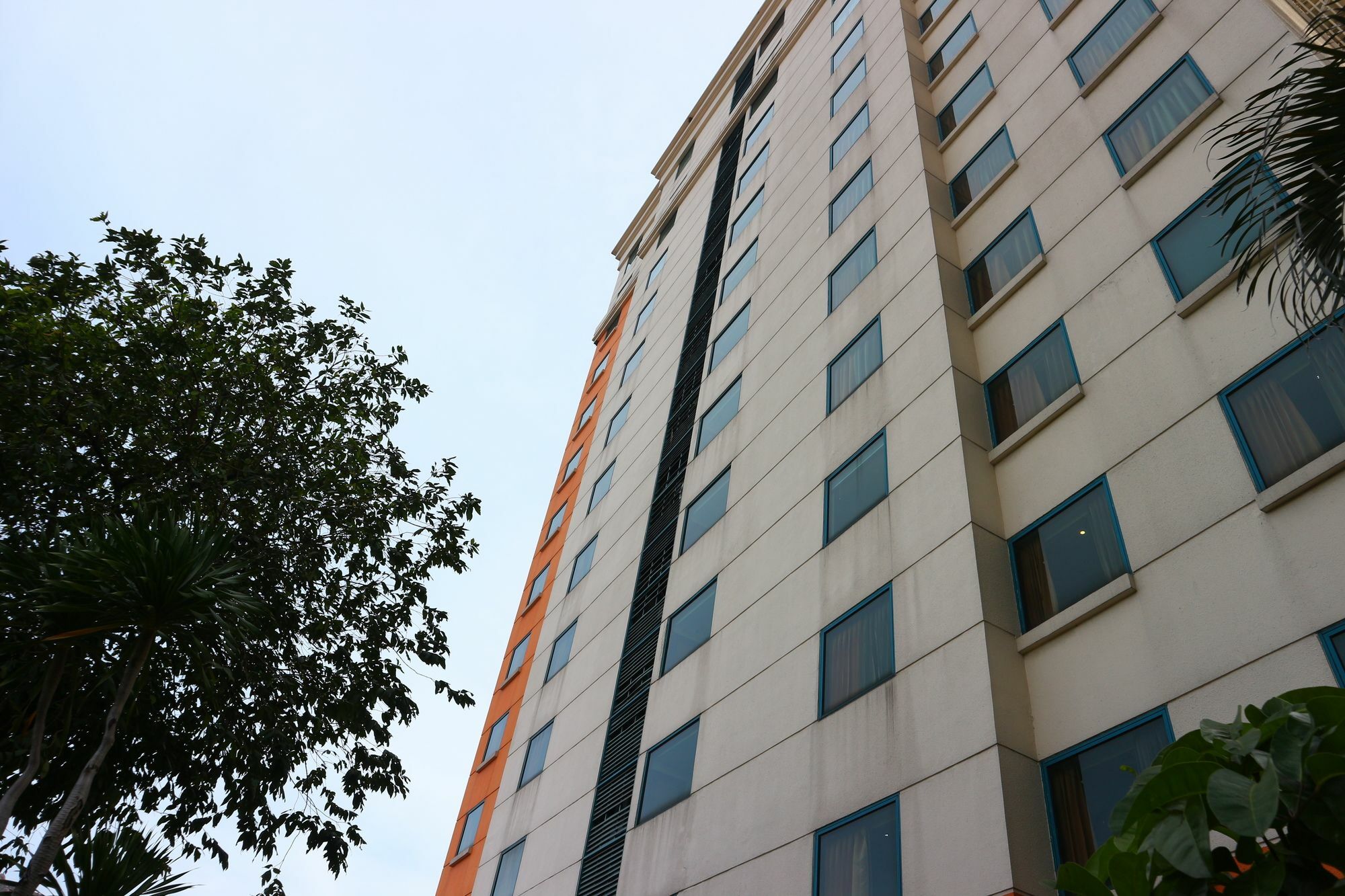 Hotel Horison Arcadia Mangga Dua Yakarta Exterior foto